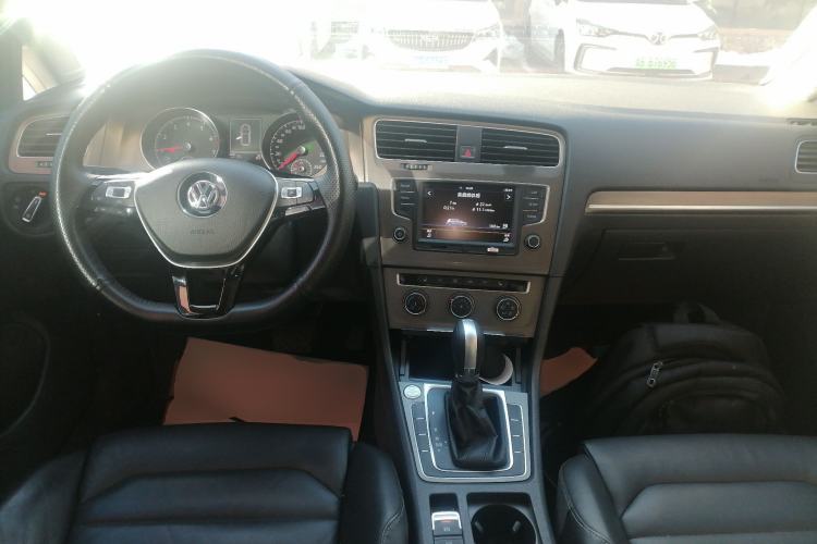 Used Volkswagen Golf 2016 230TSI Automatic Luxury Version