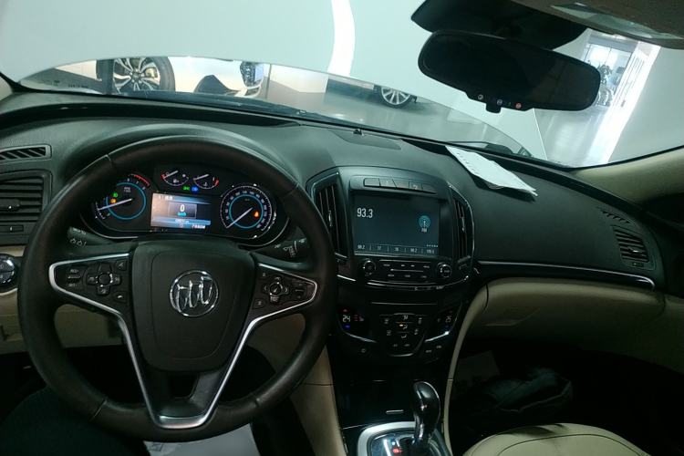 Used Buick Regal 2015 2.0L Elite Fashion Edition
