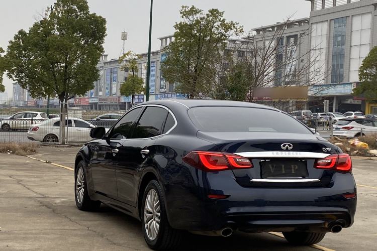 Used Infiniti Q70 2017 Q70L 2.5L Enjoyment Edition
