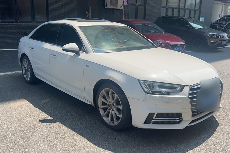 Used Audi A4L 2018 30th Anniversary Edition 40 TFSI Fashion Model
