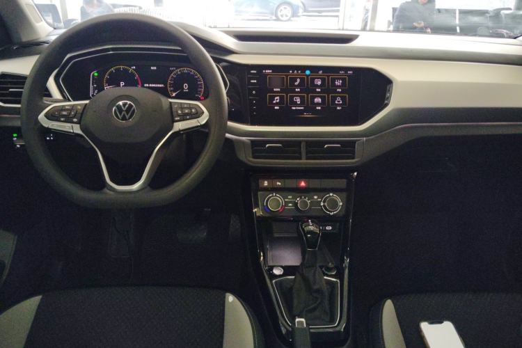 Used Volkswagen Tacqua 2021 200TSI DSG JoyConnect Edition
