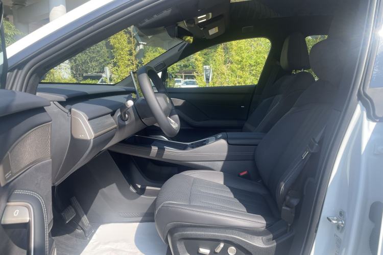 Used ONVO L60 2024 60 kWh Rear-Drive Version
