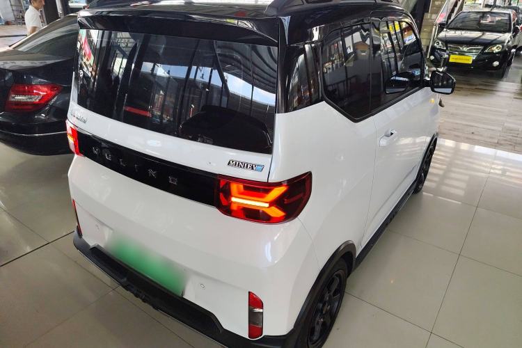 Used Wuling Hongguang MINIEV 2022 GAMEBOY 200km Gaming Edition with Lithium Iron Phosphate
