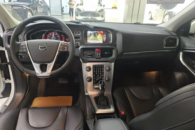 Used Volvo V40 2018 T3 Zhiya Edition