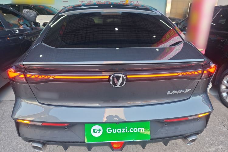 Used Changan UNI-V 2022 1.5T Prestige Version
