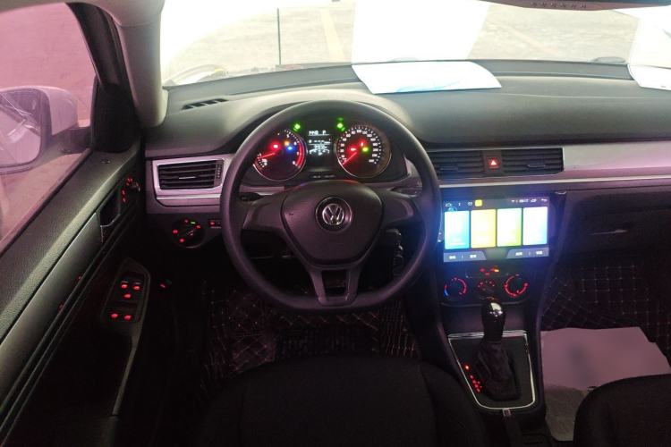 Used Volkswagen Bora 2017 1.6L Automatic Fashion Model