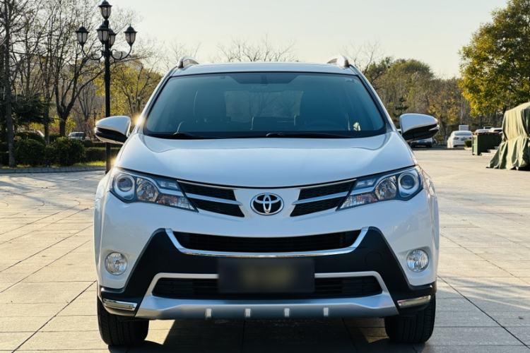 Used Toyota RAV4 2015 2.0L CVT Four-Wheel Drive New Edition
