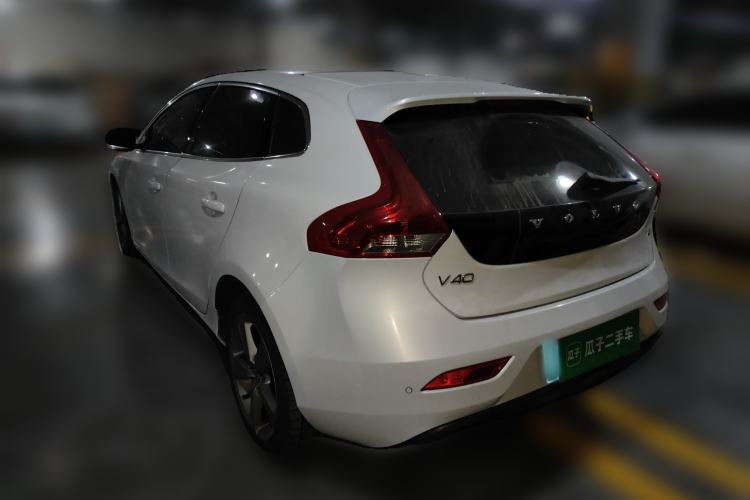 Used Volvo V40 2013 T5 Prestige Edition