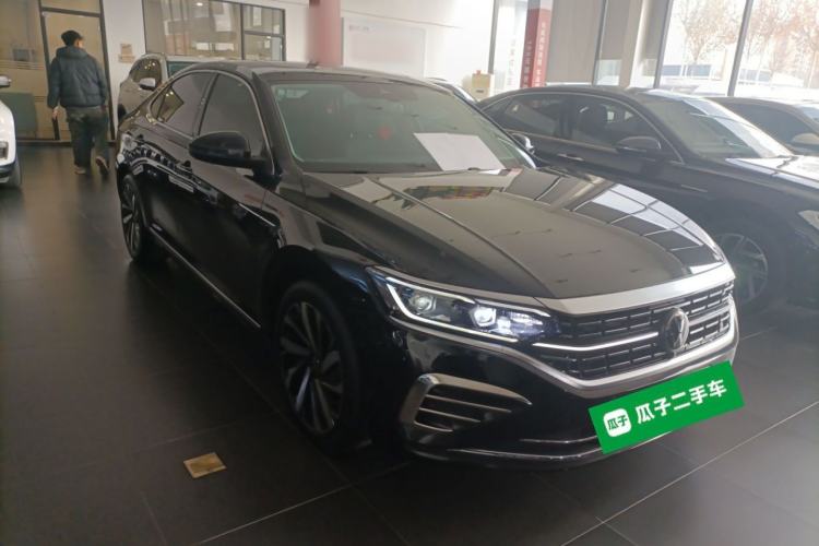 Used Volkswagen Passat 2023 Facelift 330TSI Luxury Edition
