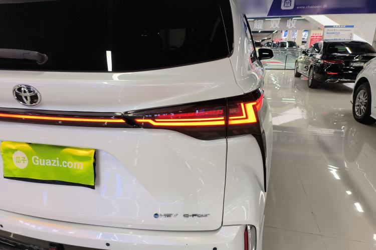 Used Toyota Granvia 2024 2.5L Hybrid Prestige PLUS Four-Wheel Drive Version