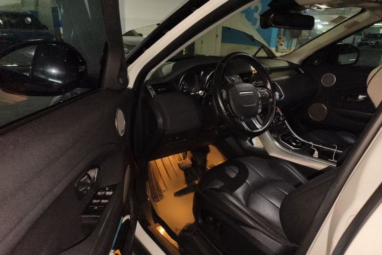 Used Land Rover Range Rover Evoque 2018 240 PS SE Smart Brilliance Edition
