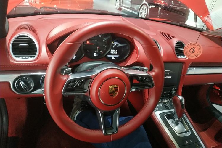 Used Porsche 718 2020 Cayman 2.0T
