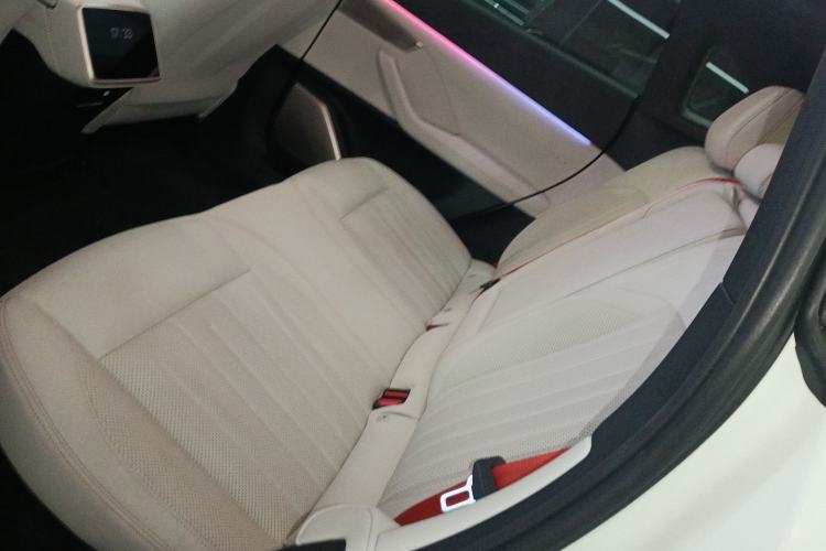 Used ONVO L60 2024 60 kWh Rear-Drive Version
