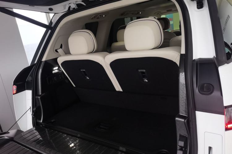 Used Lynk & Co 900 2025 2.0T Ultra
