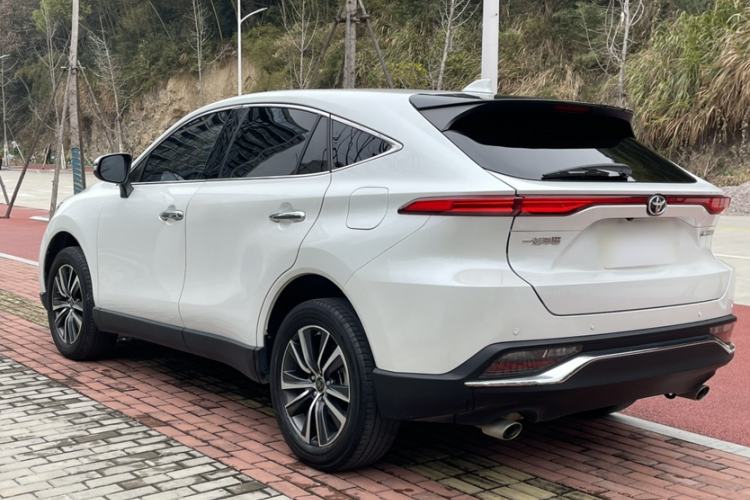 Used Toyota Harrier 2022 2.0L CVT Two-Wheel Drive Deluxe Edition