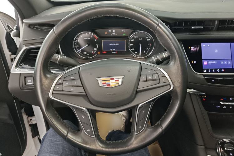 Used Cadillac XT5 2022 2.0T Two-Wheel Drive Luxury Version
