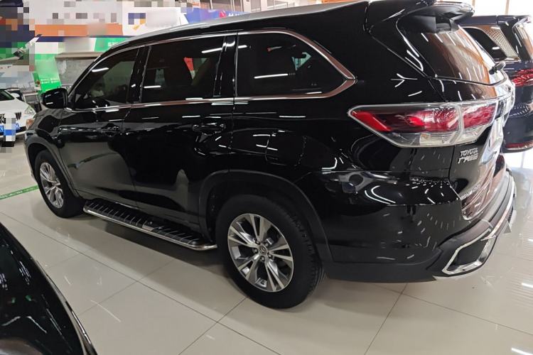 Used Toyota Highlander 2015 2.0T Two-Wheel Drive Elite Edition 7 Seats
