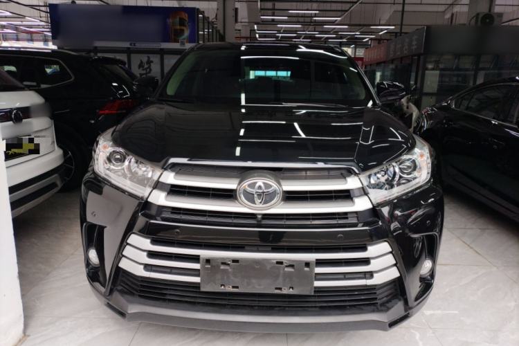 Used Toyota Highlander 2021 2.0T Two-Wheel Drive Elite Version 7-Seater
