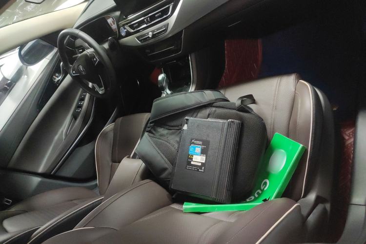 Used Changan Raeton CC 2018 1.5T Automatic Haoya Model Guangmang Edition China V Standard