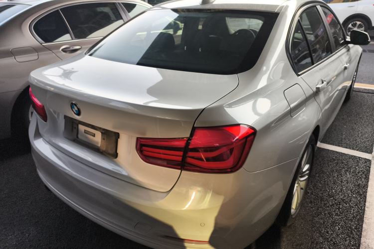 Used BMW 3 Series 2016 320i Fashion Model
