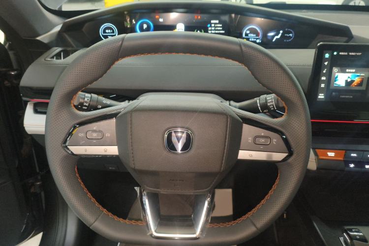 Used Changan UNI-V iDD 2024 Blue Whale Smart Electric iDD 136km Luxury Model
