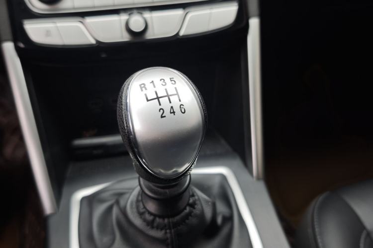 Used Great Wall Poer 2019 2.0T Commercial Version Manual Diesel Two-Wheel Drive Elite Long-Box GW4D20M
