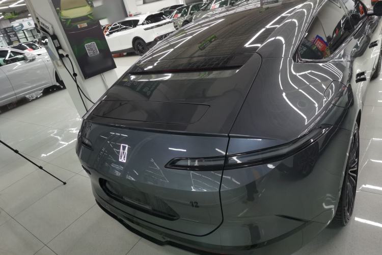 Used  12 2025 Ultra Extended-Range Edition
