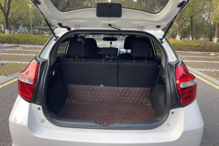 TDK.VehicleDetails.img