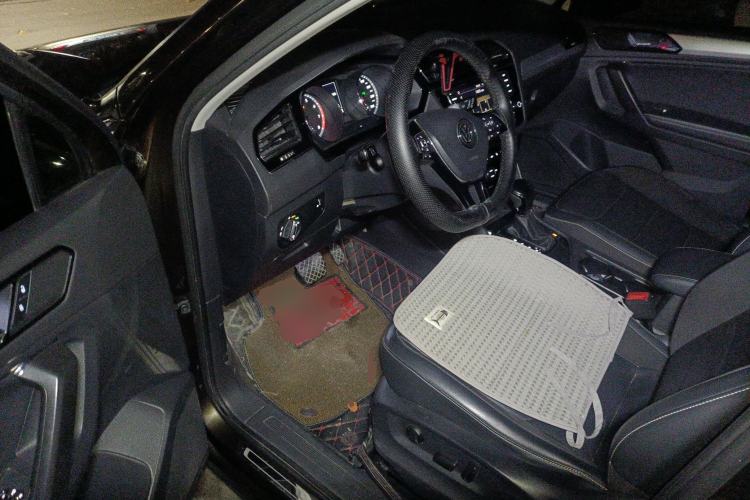 Used Volkswagen Tiguan L 2017 330TSI Automatic Two-Wheel Drive Luxury Edition
