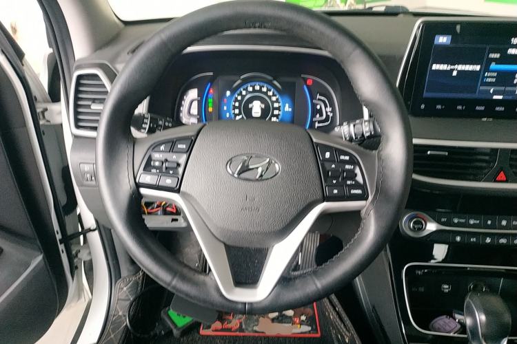 Used Hyundai Tucson 2019 280TGDi Dual-Clutch Two-Wheel Drive Fashion Edition China VI Standard