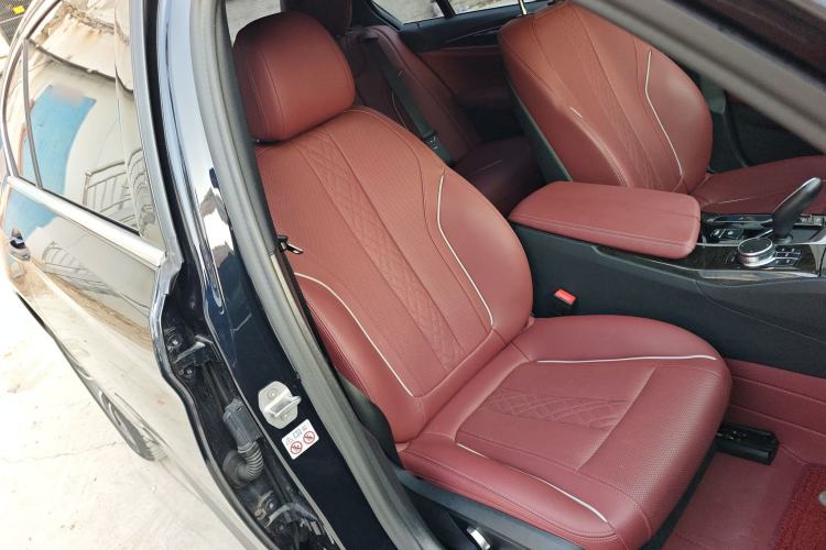 Used BMW 5 Series 2022 Second Facelift 525Li M Sport Package