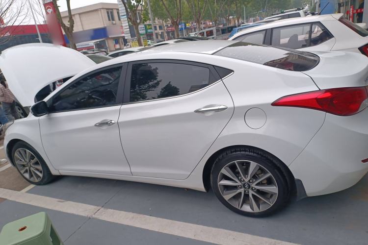 Used Hyundai Elantra 2015 1.6L Automatic Leading Model
