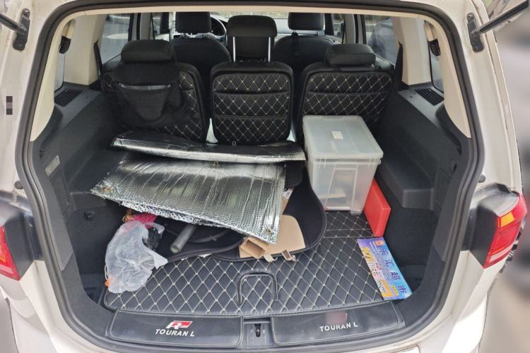 Used Volkswagen Touran 2016 Volkswagen Touran L 280TSI DSG Comfort Edition
