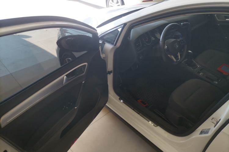 Used Volkswagen Golf 2020 280TSI DSG Comfort Version
