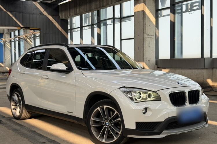 Used BMW X1 2015 sDrive18i Leading Edition