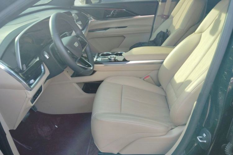 Used Cadillac XT5 2025 2.0T Luxury Version