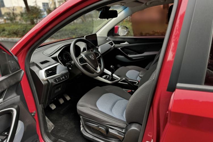 Used Baojun 530 2019 1.5T Manual Comfort Version 7 Seats China V Emission Standard
