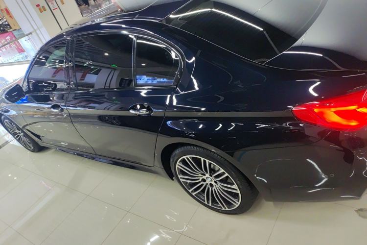Used BMW 5 Series 2018 Restyled 530Li Leading Edition M Sport Package
