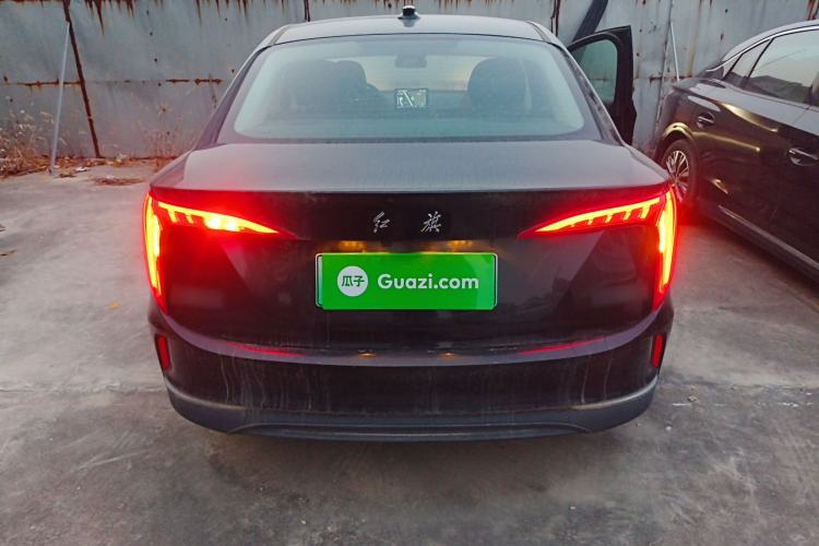 Used Hongqi E-QM5 2022 431 km Charge & Enjoy Edition
