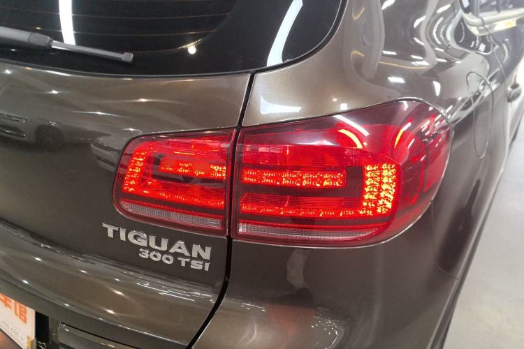 Used Volkswagen Tiguan 2017 300TSI Automatic Two-Wheel Drive Silk Road Comfort Edition
