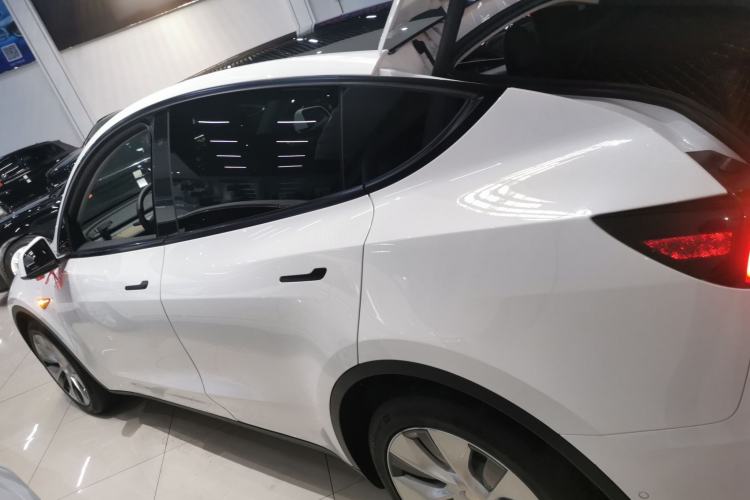 Used Tesla Model Y 2021 Long-Range All-Wheel-Drive Version 3D7