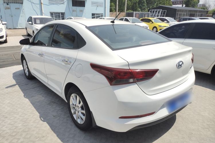 Used Hyundai Verna 2016 1.4L Manual Cool Edition GLS
