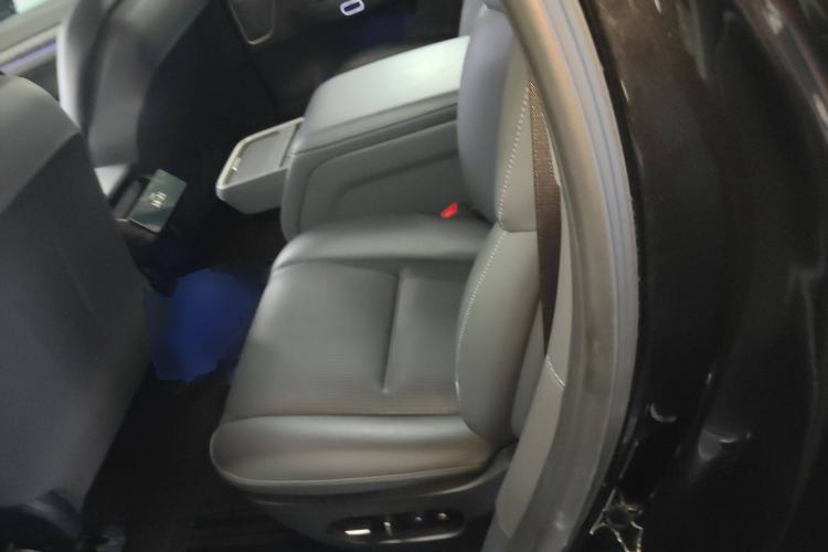 Used Nio ES8 2023 75 kWh Executive Edition
