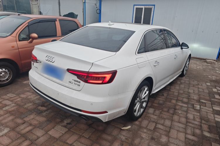 Used Audi A4L 2018 30th Anniversary Edition 40 TFSI Fashion Model
