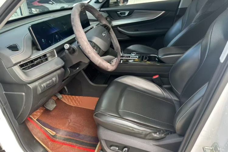 Used Chery Tiggo 8 PLUS 2022 Kunpeng Edition 390TGDI DCT Passion Version
