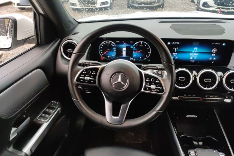 Used Mercedes-Benz GLB 2022 Second Facelift GLB 200 Fashion Edition
