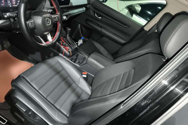 Used Honda CR-V 2023 240TURBO Two-Wheel-Drive Luxury Version 5 Seats
