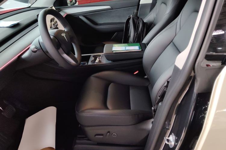 Used Tesla Model Y 2024 Rear-Wheel-Drive Version
