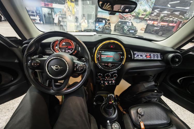 Used MINI MINI 2018 2.0T COOPER S Classic Edition
