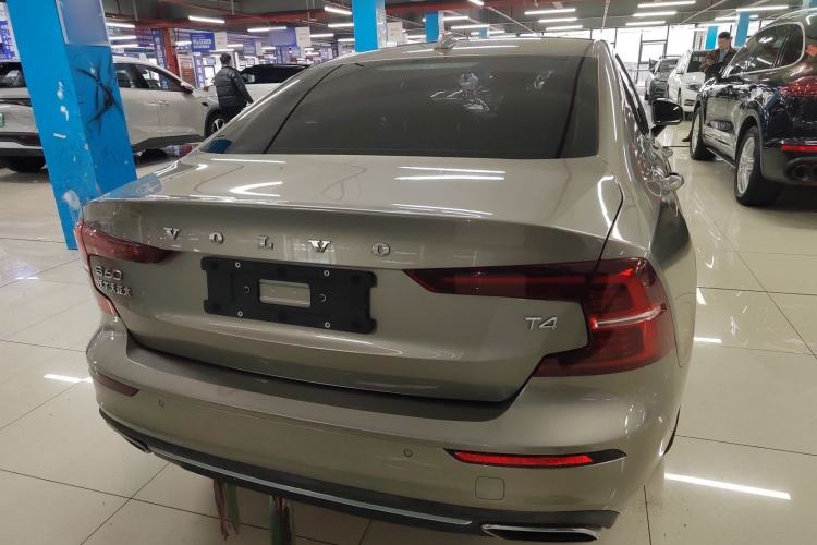 Used Volvo S60 2021 T4 Zhiyi Luxury Edition